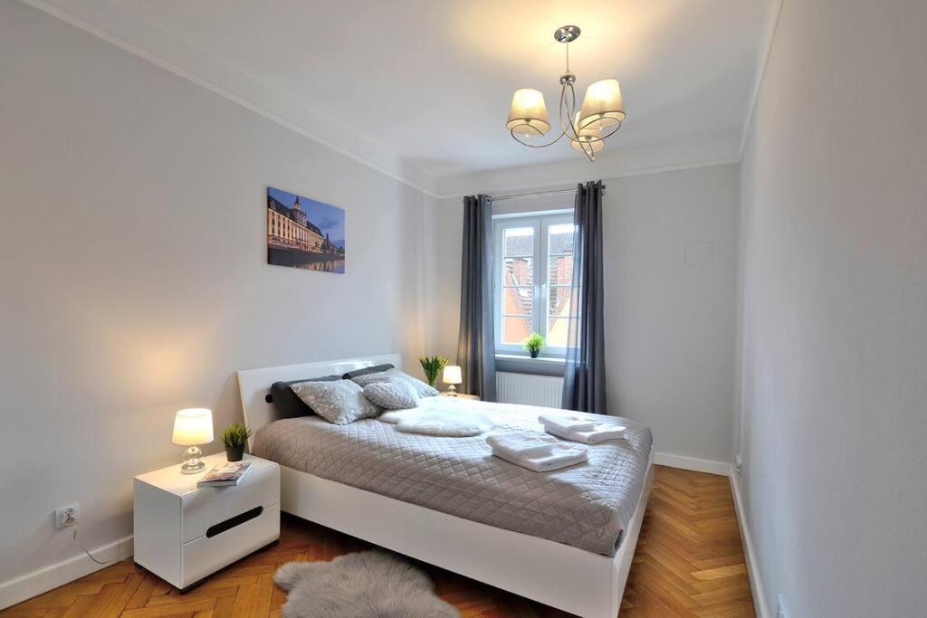 Z Apartment On Town Hall - Rynek Ratusz - 2 Rooms Wrocław Buitenkant foto